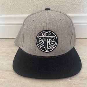 Vans black and grey snapback hat